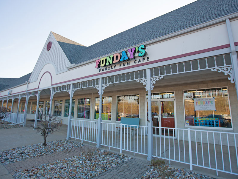 Funday's Family Fun Cafe Jackson Michigan