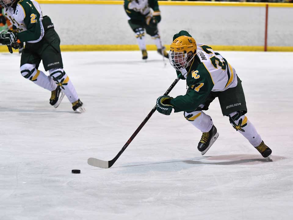 Warner Comes Up Big In Lcchs Hockey Win Jtv Jackson