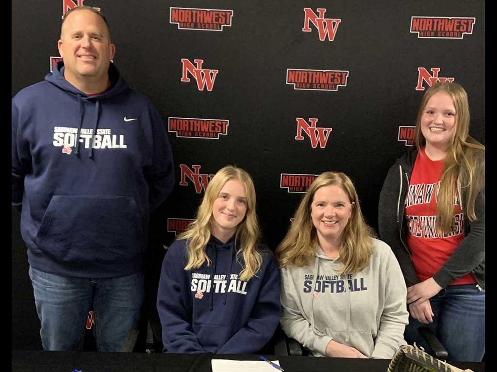 Kloack Signs to Play Softball at Saginaw Valley - JTV Jackson