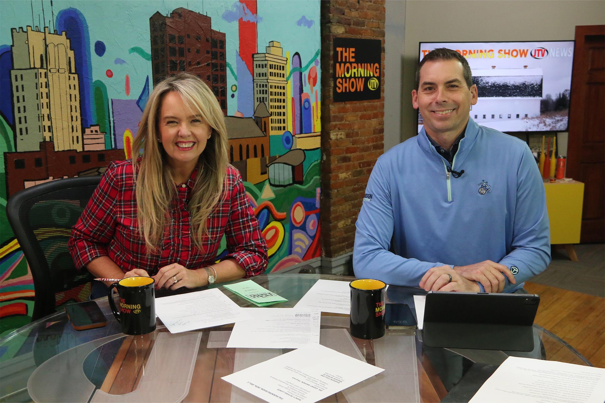 Host Chat – Monday December 1st – The Morning Show